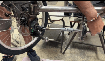 Temporary welded replacement joint installed on the Guacamaya vehicle